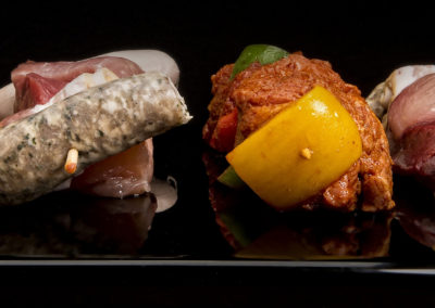 Assortiment de brochettes: boeuf mexicain, volailles, Mixte...